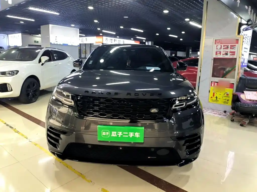Land Rover Range Rover Velar 2023 2023 250PS Gloss Black Collector's Edition