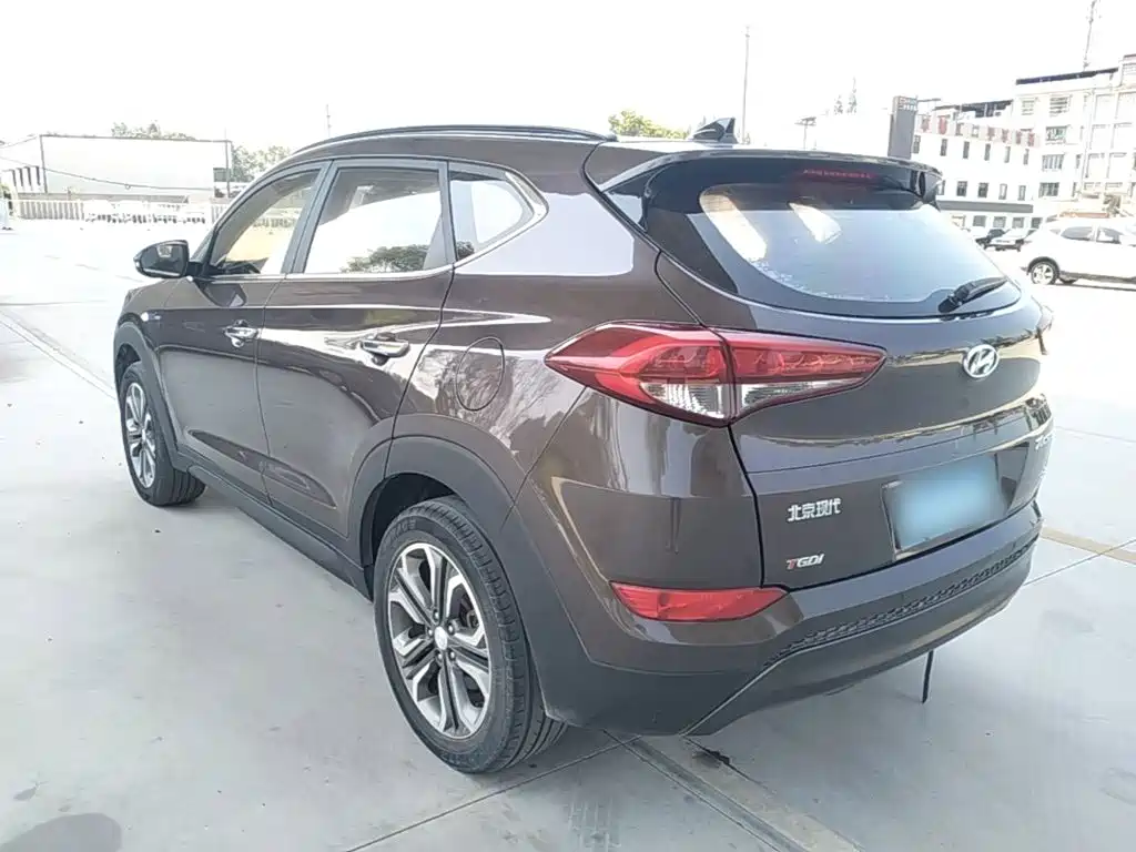 Фото 5 - Hyundai Tucson