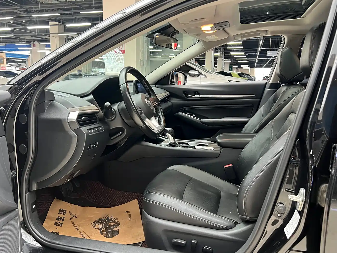 Фото 4 - Nissan Teana