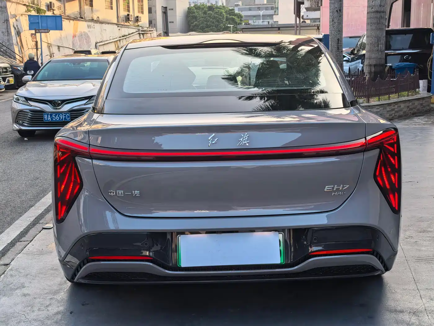 Hongqi EH7 2024 Model 760 Pro+ AWD фото 12