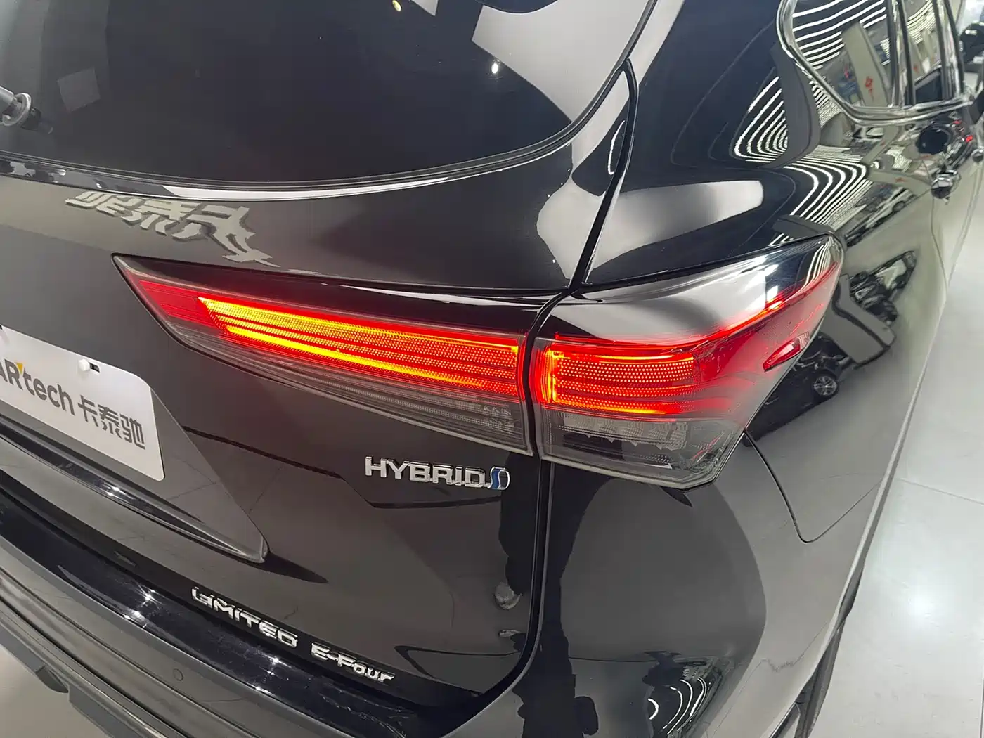 Toyota Crown Kluger 2021 2.5L HEV AWD Flagship Edition фото 24