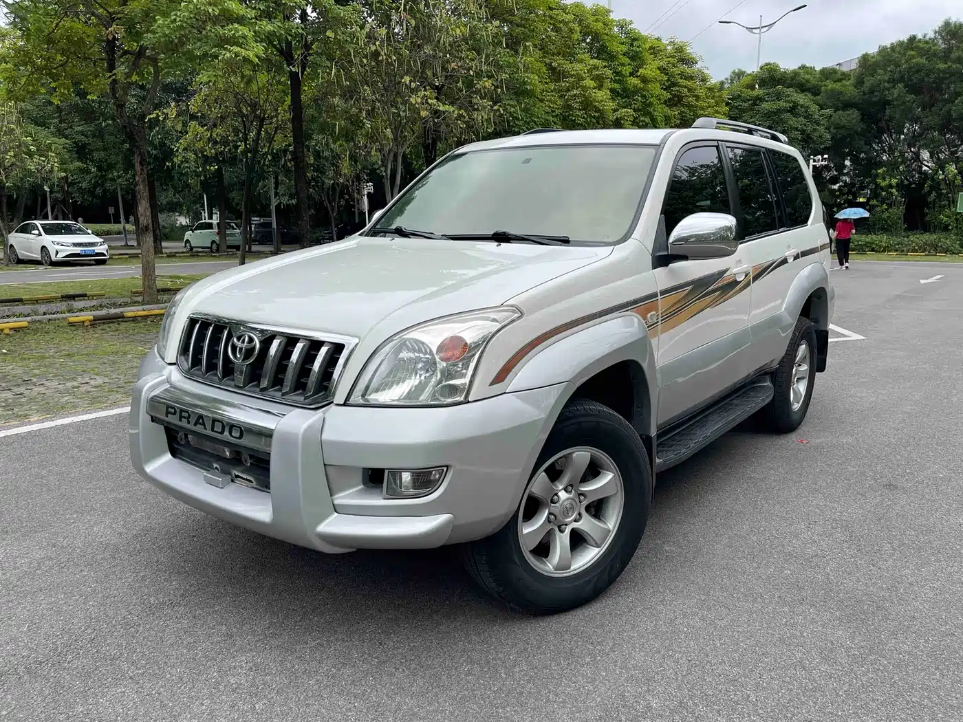 Toyota Prado 2005 Model 4.0L Automatic GX Luxury Edition