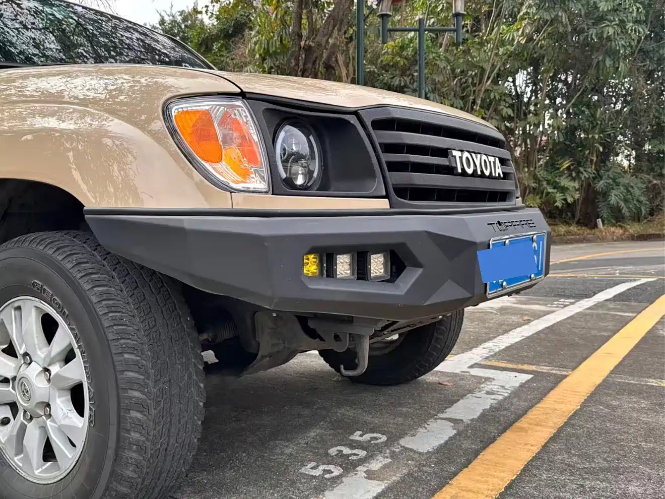 Toyota Land Cruiser 2005 Model 4.7L Automatic VX-R Luxury DVD Edition фото 3