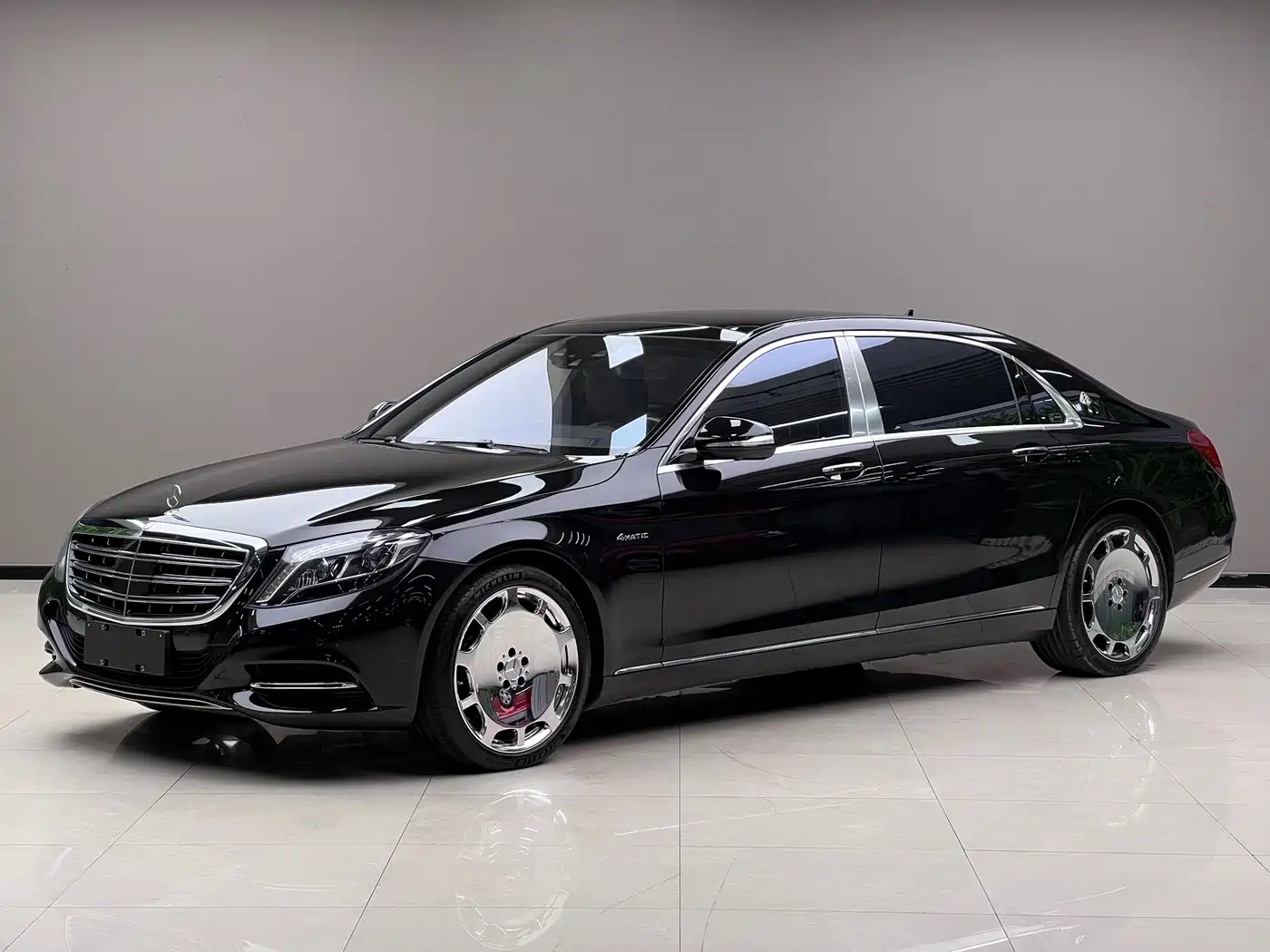 Фото 1 - Mercedes-Benz Maybach S-Class