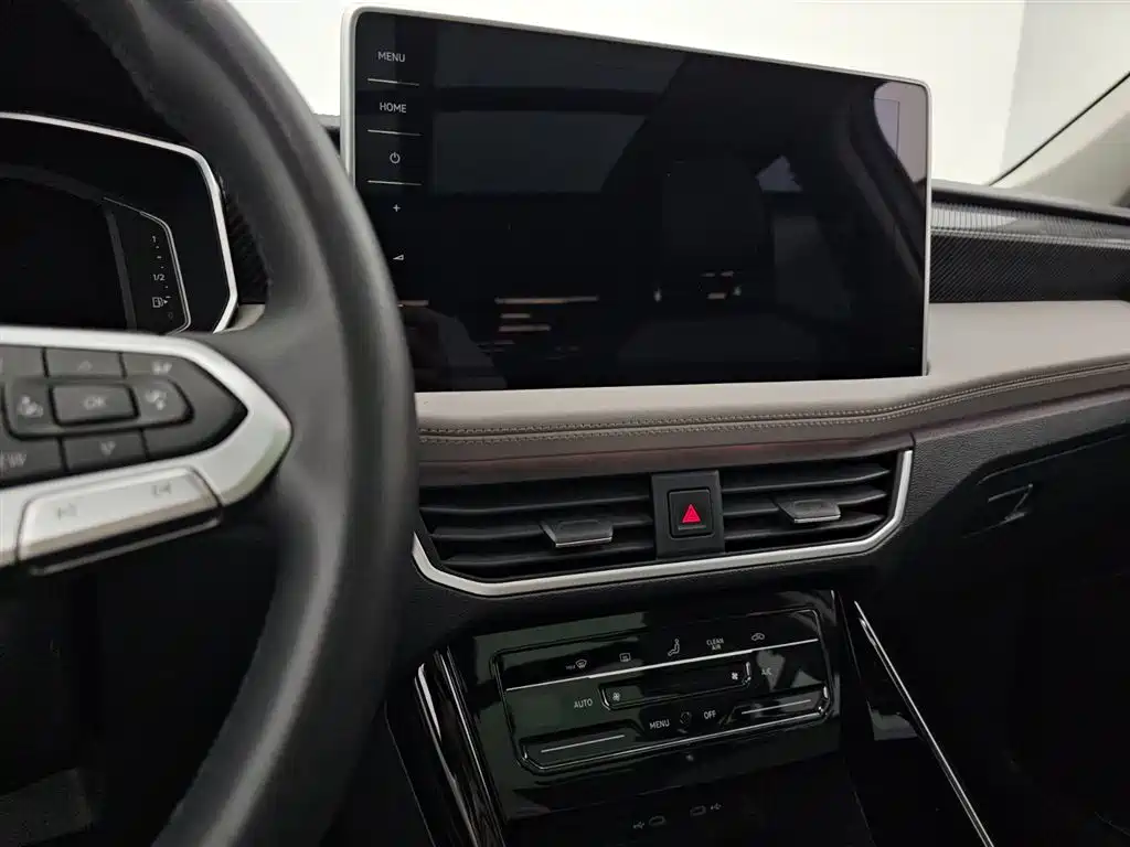 Volkswagen Tayron 2023 300TSI 2WD Luxury Plus Advanced Edition фото 8