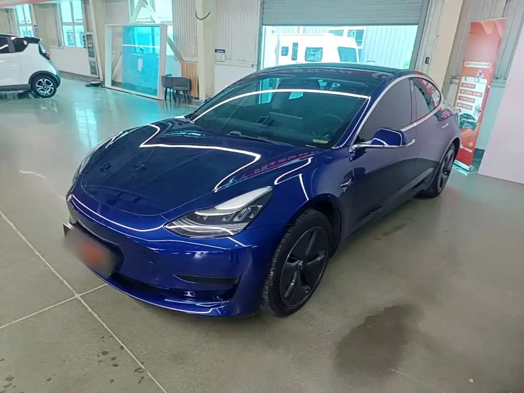 Tesla Model 3 2020