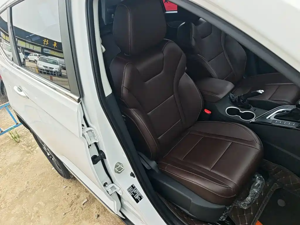 Dongfeng Fengxing Fengxing T5 2023 2022 Golden Age 1.5T Auto Dream Chaser 5-Seater