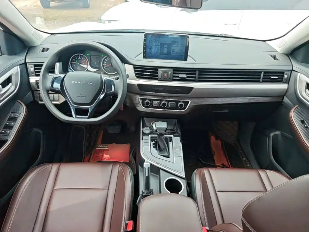 Dongfeng Fengxing Fengxing T5 2023 2022 Golden Age 1.5T Auto Dream Chaser 5-Seater
