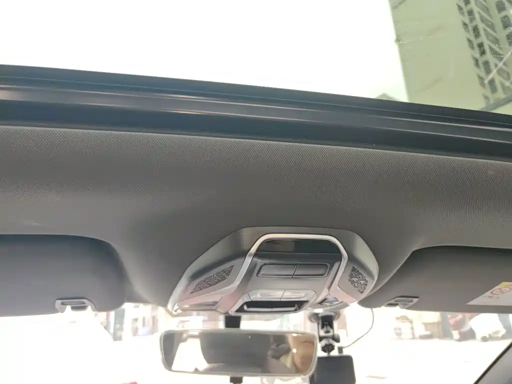 Geely Coolray 2019 2019 Sport Edition 260T DCT Ranger China V