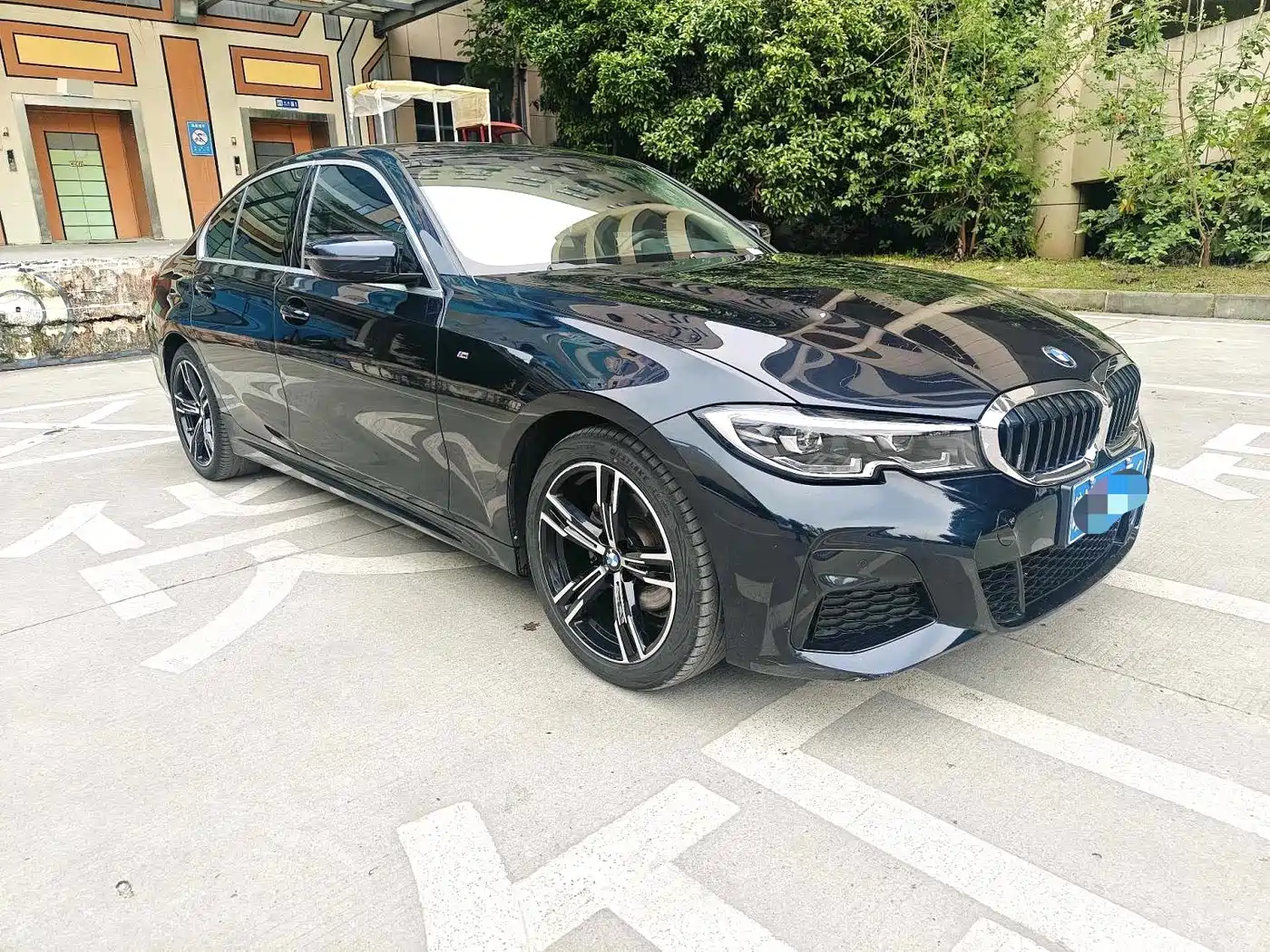 BMW 3 Series 2022 325i M Sport Shadow Edition фото 12