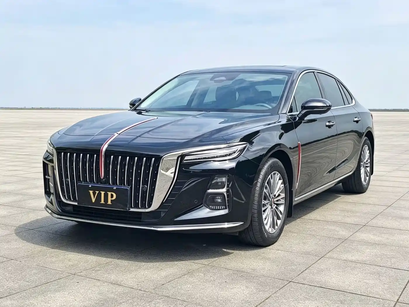  Hongqi Hongqi H5 2025 2.0T Automatic Flag Celebration 500,000 Units Anniversary Edition