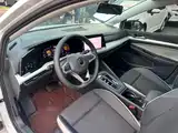 Photo 6 - Volkswagen Golf
