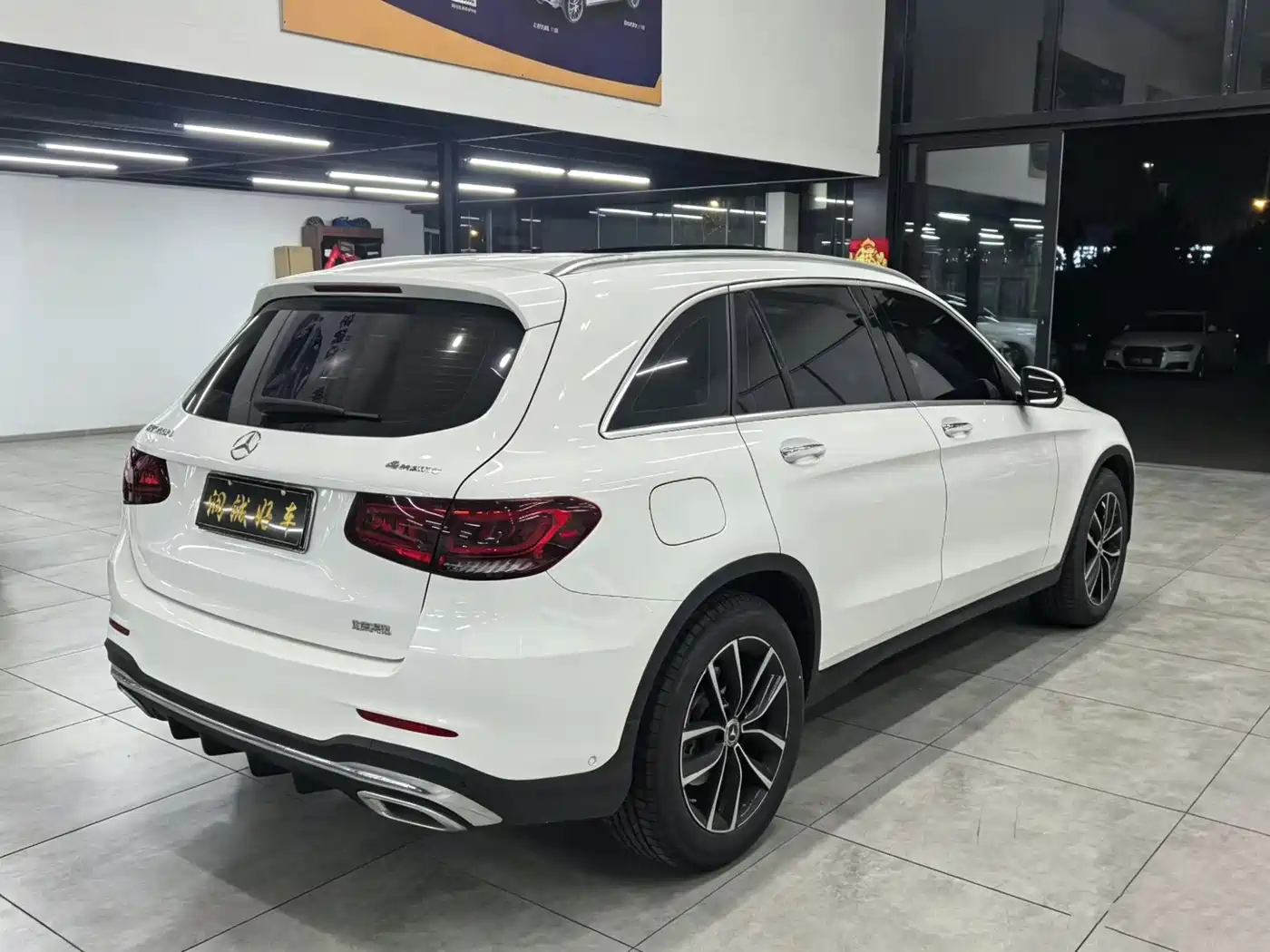 Mercedes-Benz GLC 2022 Model GLC 260 L 4MATIC Luxury Edition фото 5