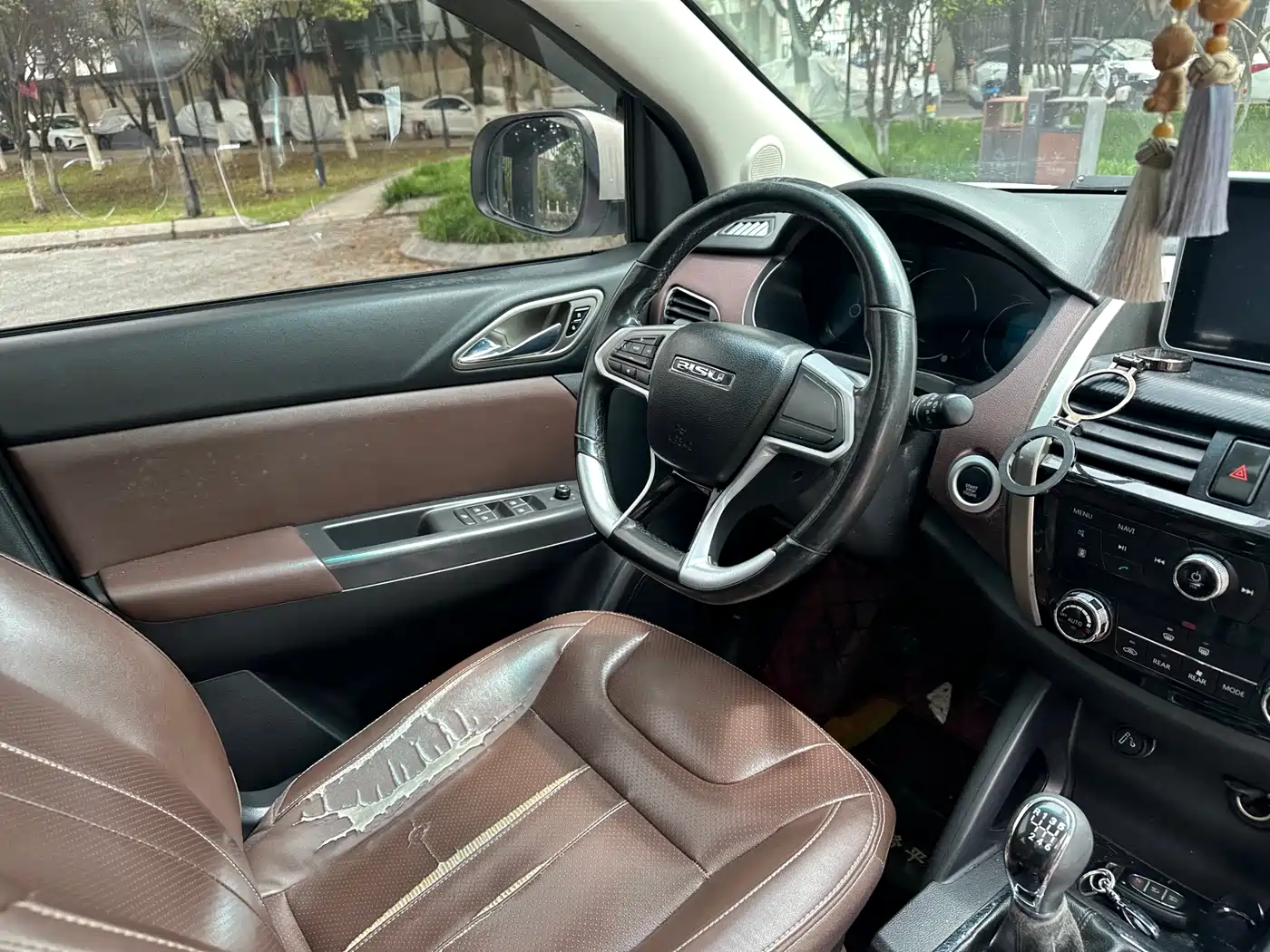 Bisu Auto Bisu T5 2018 2017 1.5T Manual Luxury