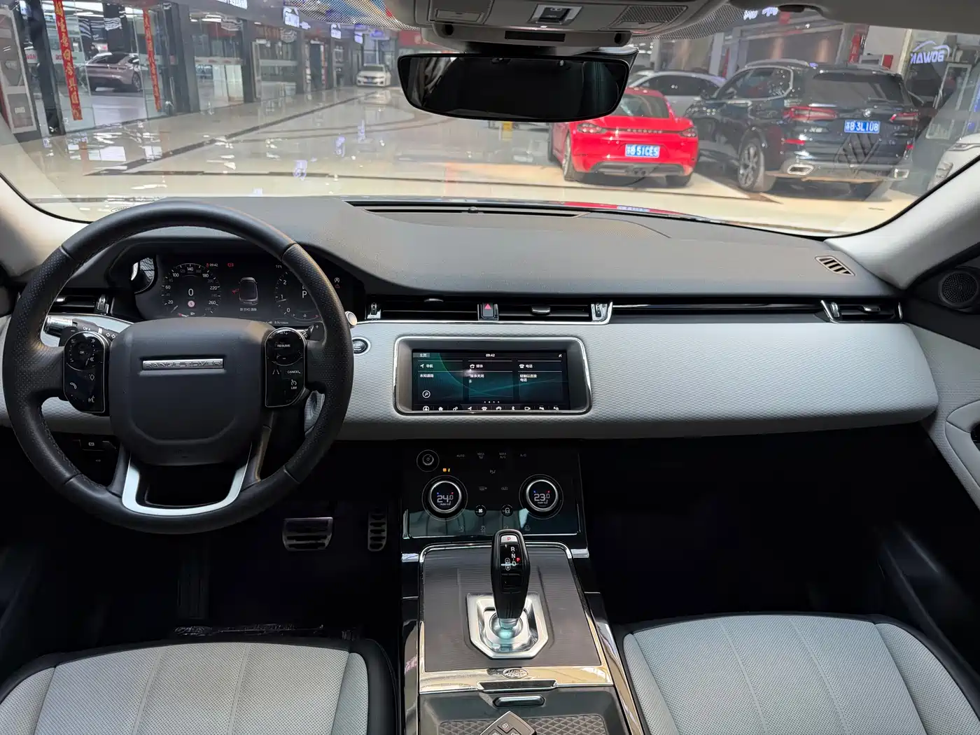Land Rover Range Rover Evoque 2021 Range Rover Evoque L 249PS R-Dynamic S Performance Edition фото 10