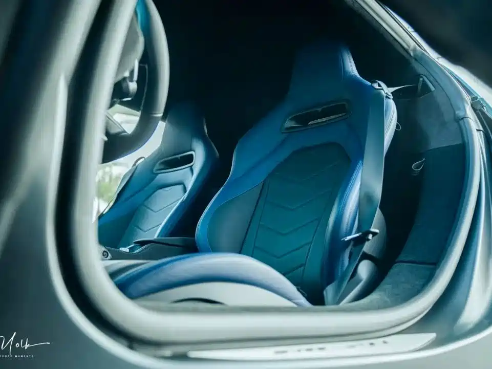 Photo 3 - Maserati MC20