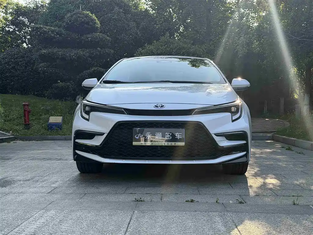 Toyota Levin 2023 Smart Hybrid 1.8L Sport Edition фото 2