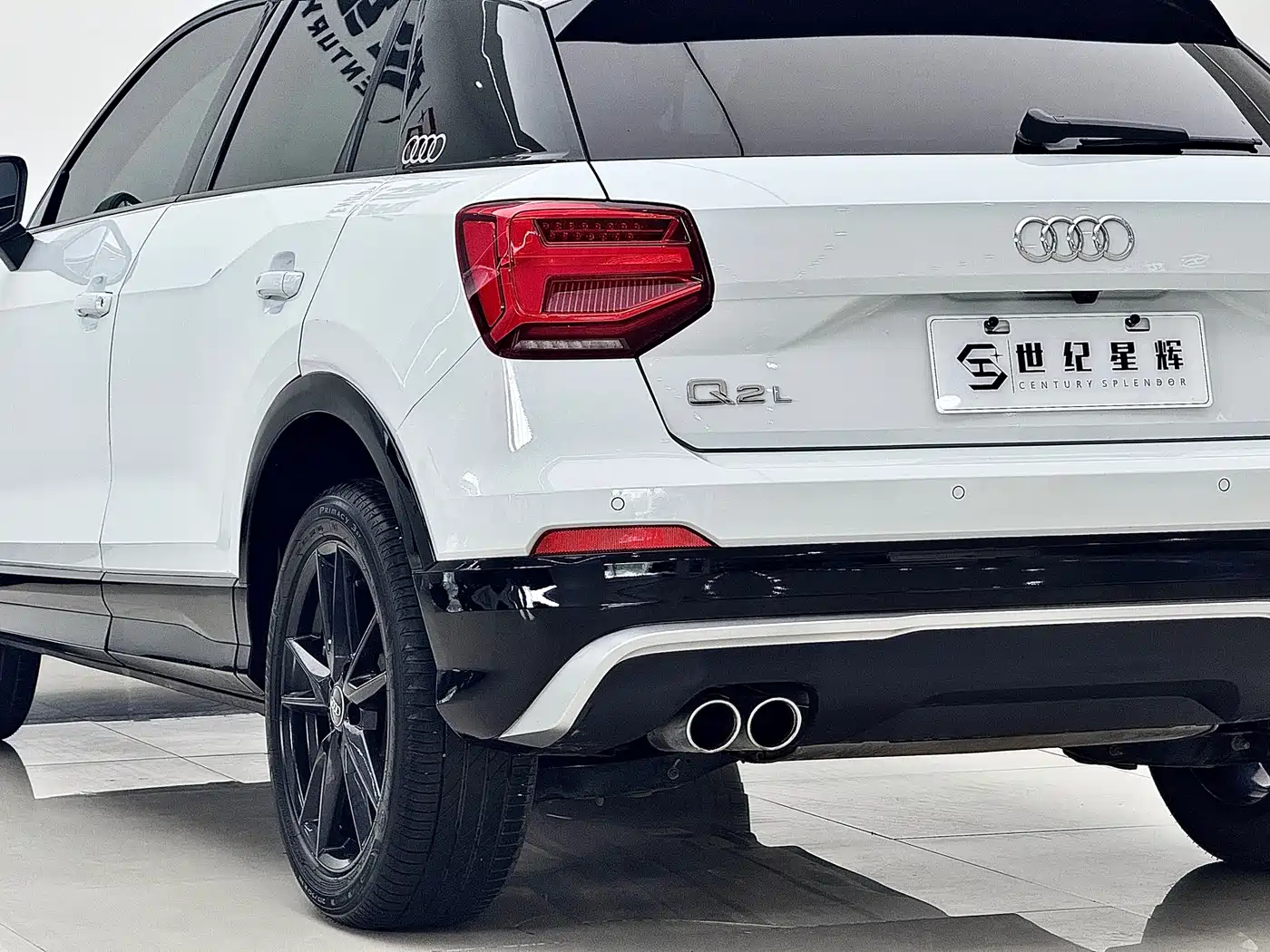 AUDI Q2L