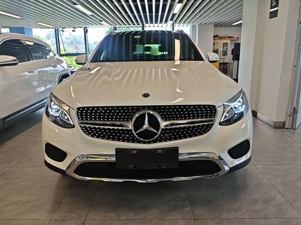 Mercedes-Benz GLC 2019 Model GLC 200 L 4MATIC фото 3