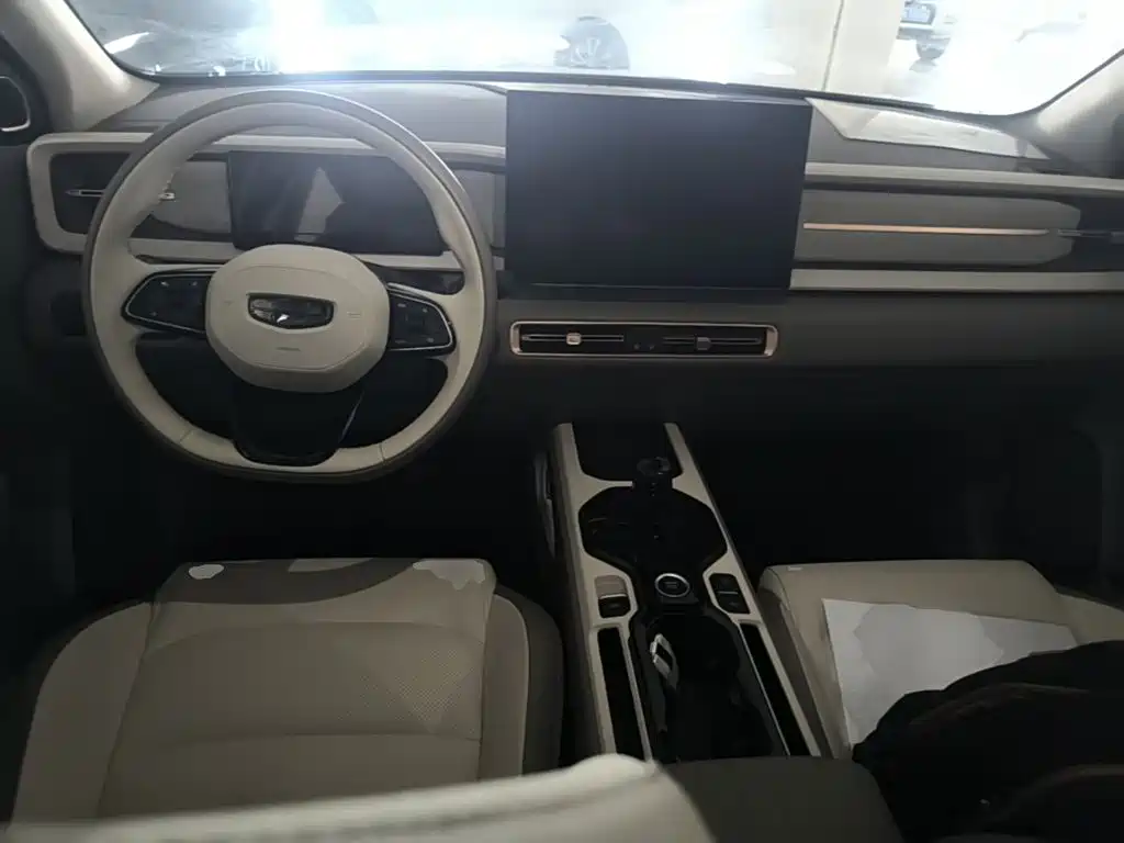 Geely ICON 2025 2025 Linglong 1.5TD City Beauty Edition