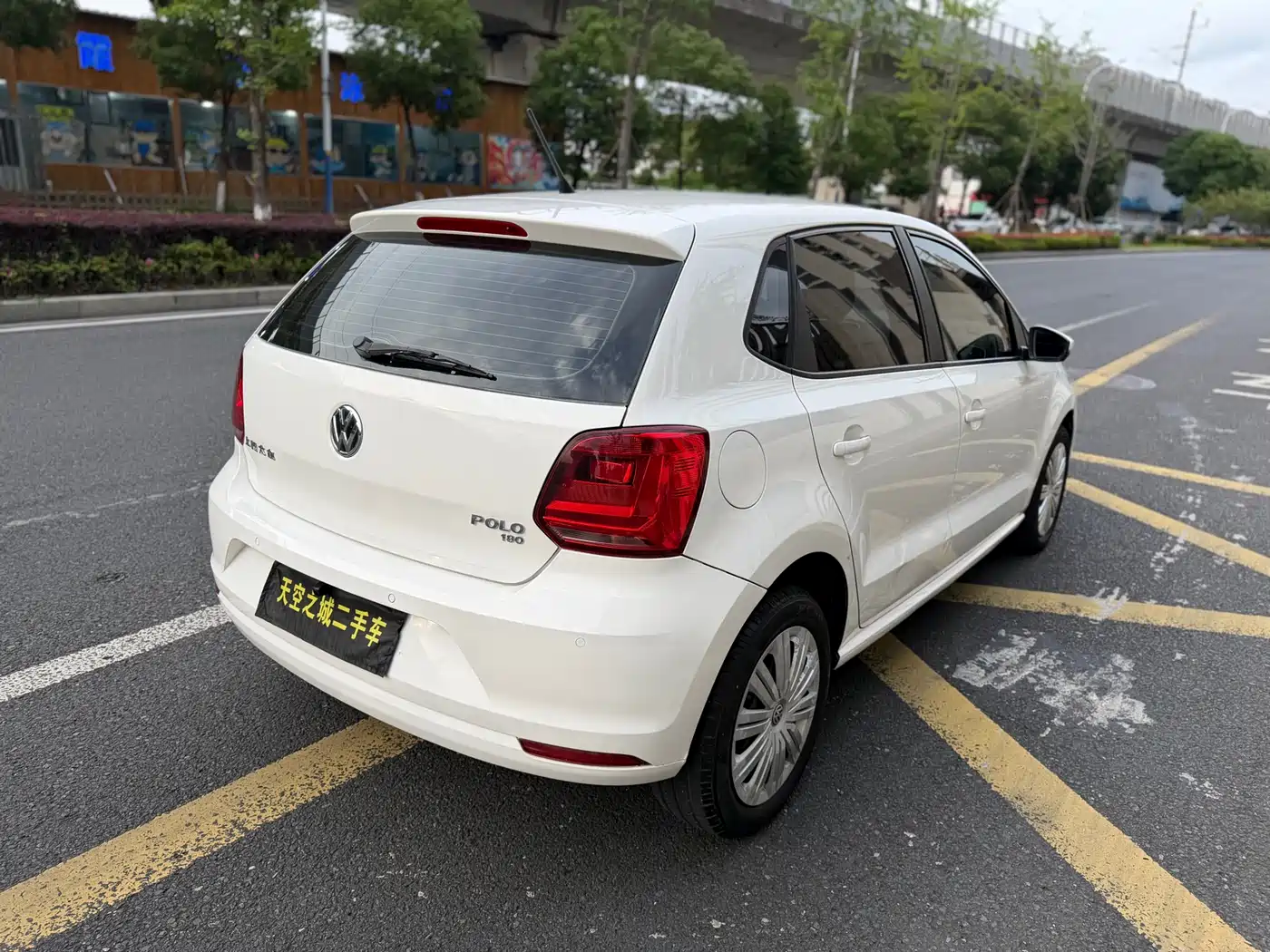 Volkswagen Polo 2016 1.6L Automatic Comfort фото 17