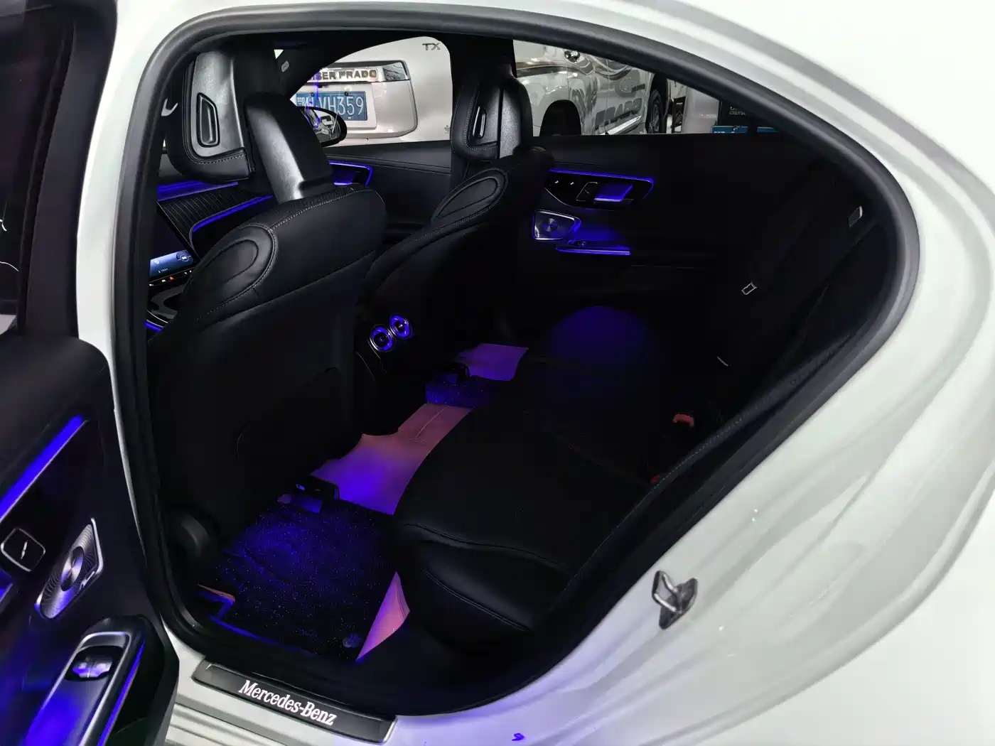 Mercedes-Benz C-Class 2024 C 260 L Night Edition Sport фото 8