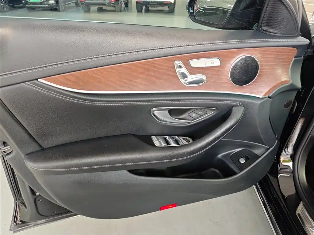 Mercedes-Benz E-Class 2020 E 260 L фото 25