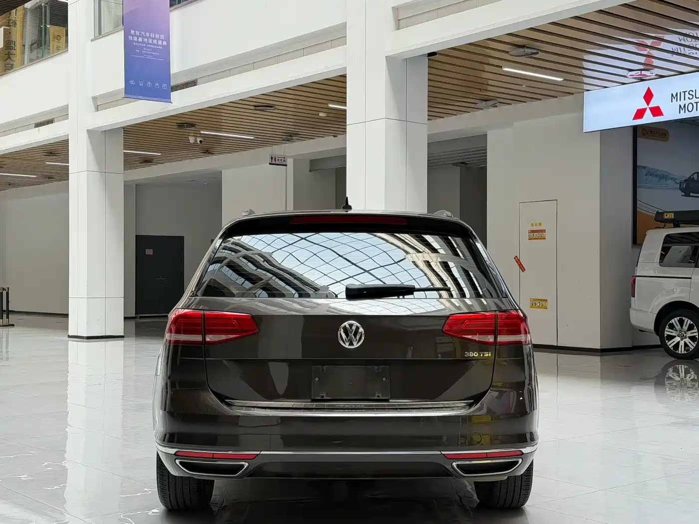 Volkswagen Weilan 2018 380TSI 2WD Comfort Edition фото 3