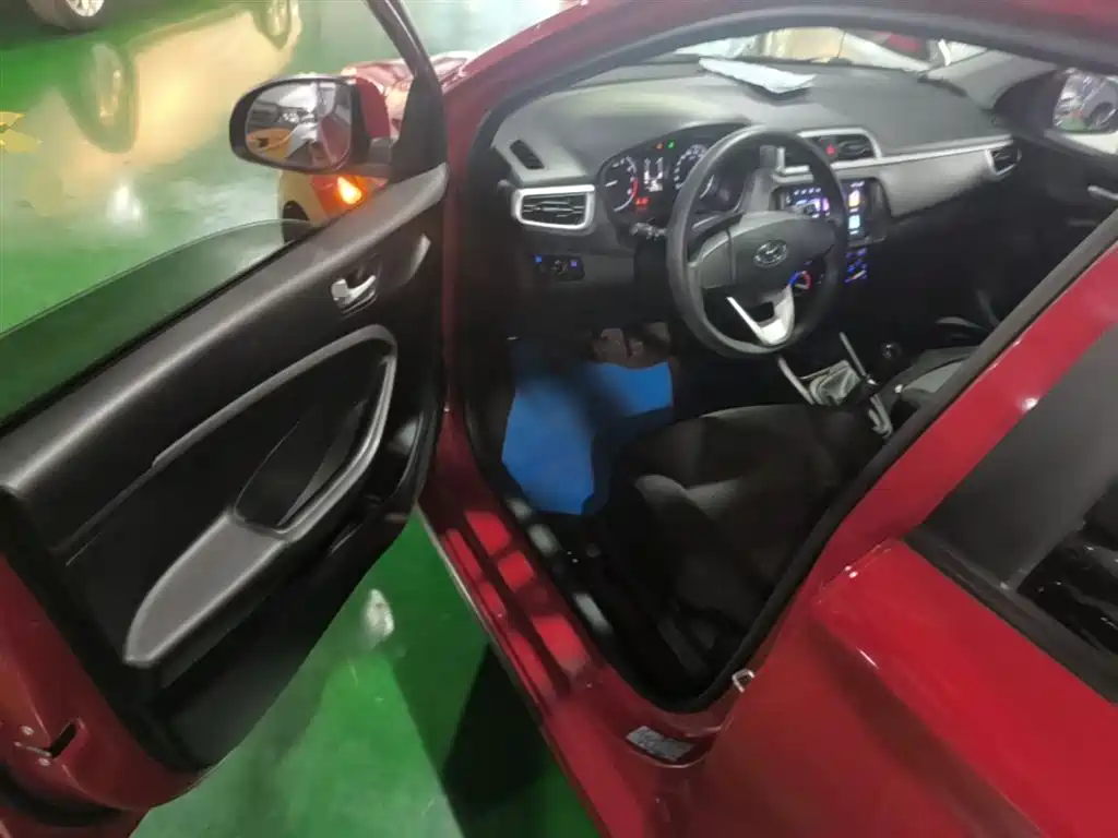 Hyundai Verna 2020 1.4L Manual GL Renewal Edition фото 16