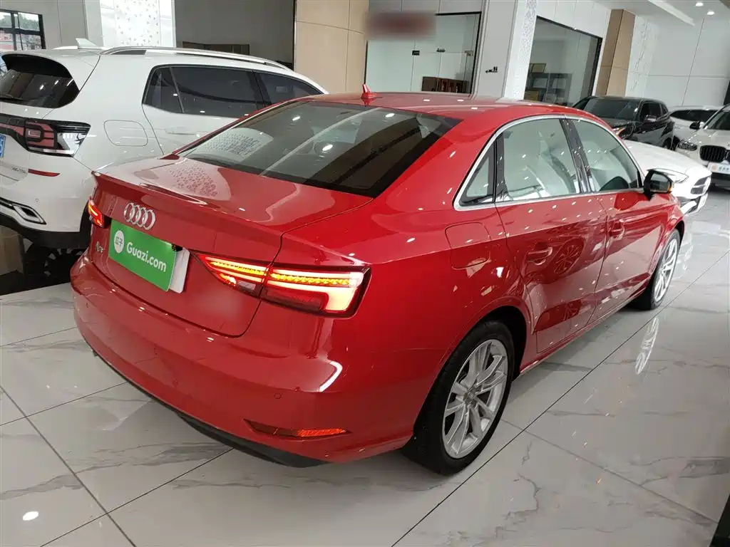 Audi A3 2018 30th Anniversary Limousine 35 TFSI Progressive фото 7