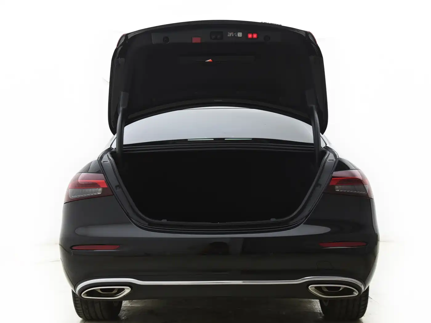 Mercedes-Benz E-Class 2023 Facelift E 300 L Luxury фото 15