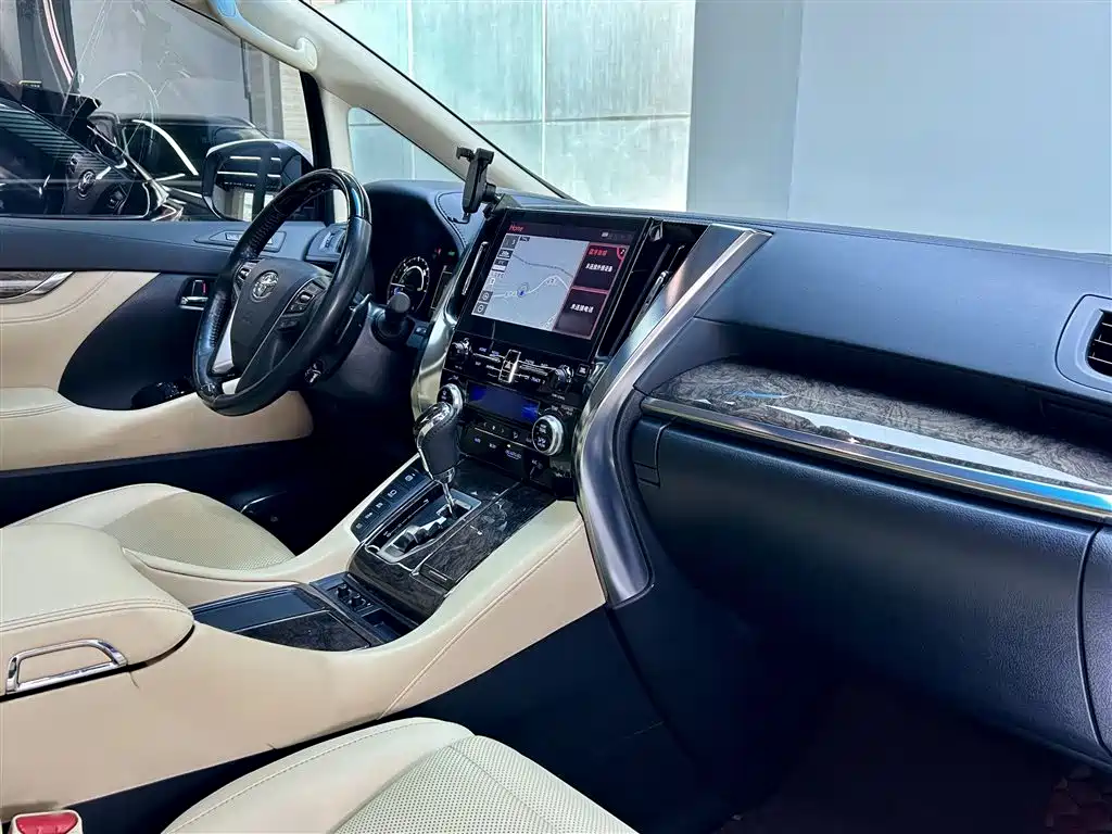 Toyota Alphard 2023 Dual Hybrid 2.5L Ultimate Gold Edition фото 13