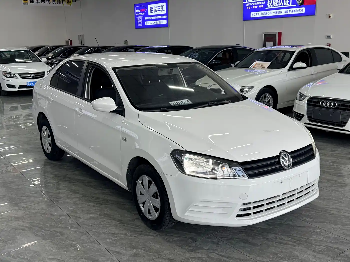 Volkswagen Jetta 2015 Quality Edition 1.4L Manual Fashion фото 6