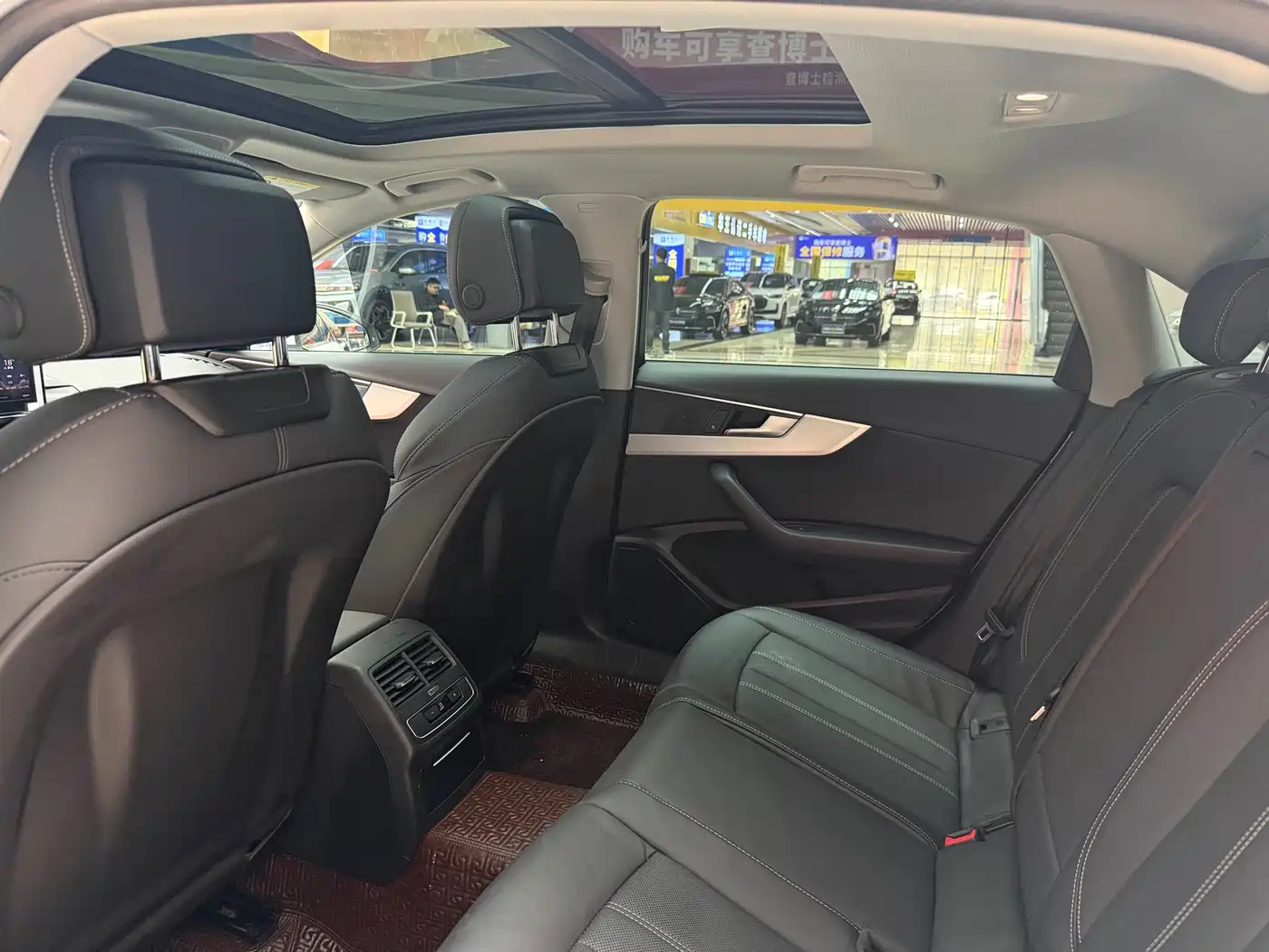 Audi A4L 2020 40 TFSI Fashion Dynamic Edition фото 4