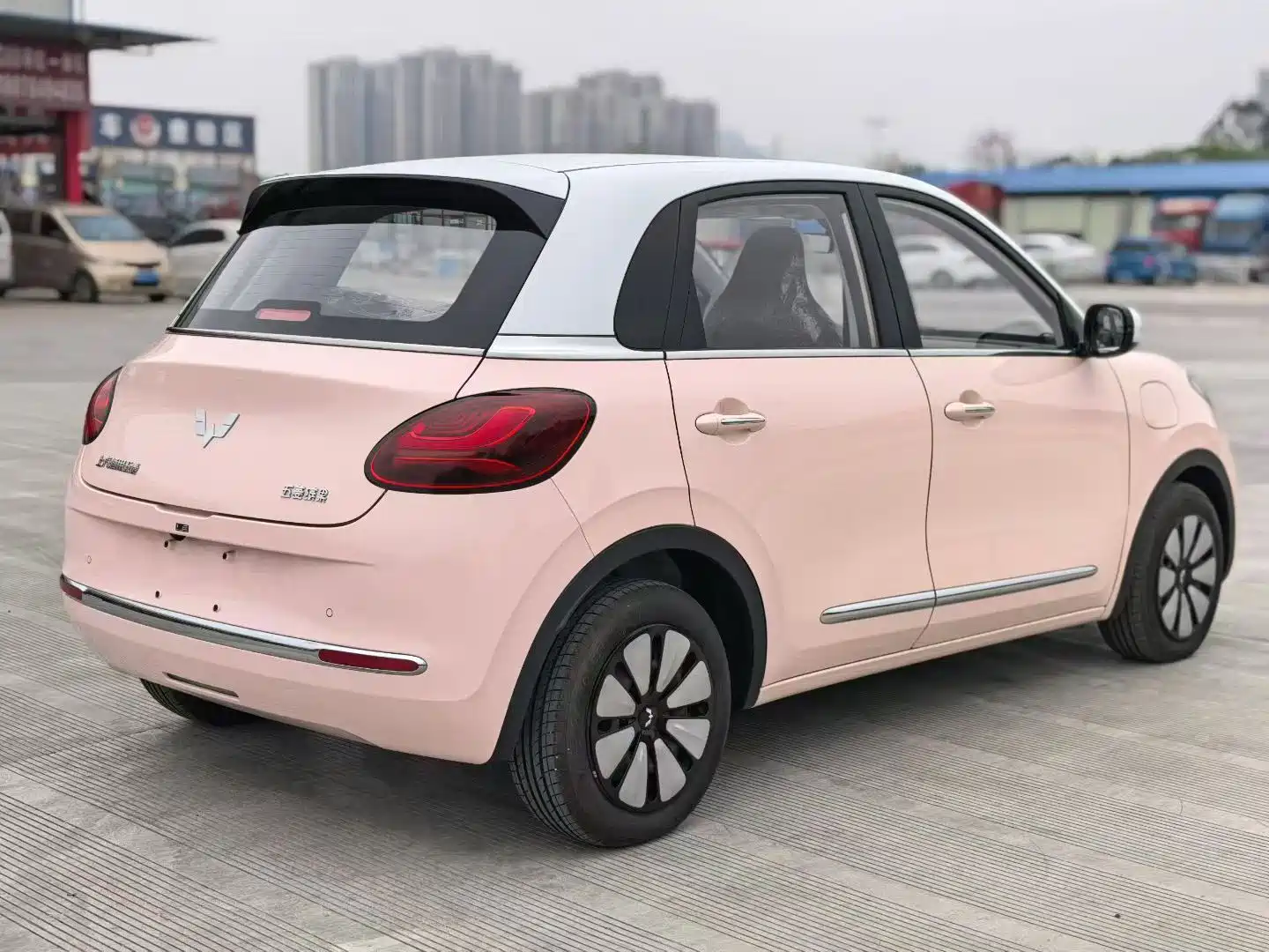 صورة 4 - Wuling Motors Wuling Bingo