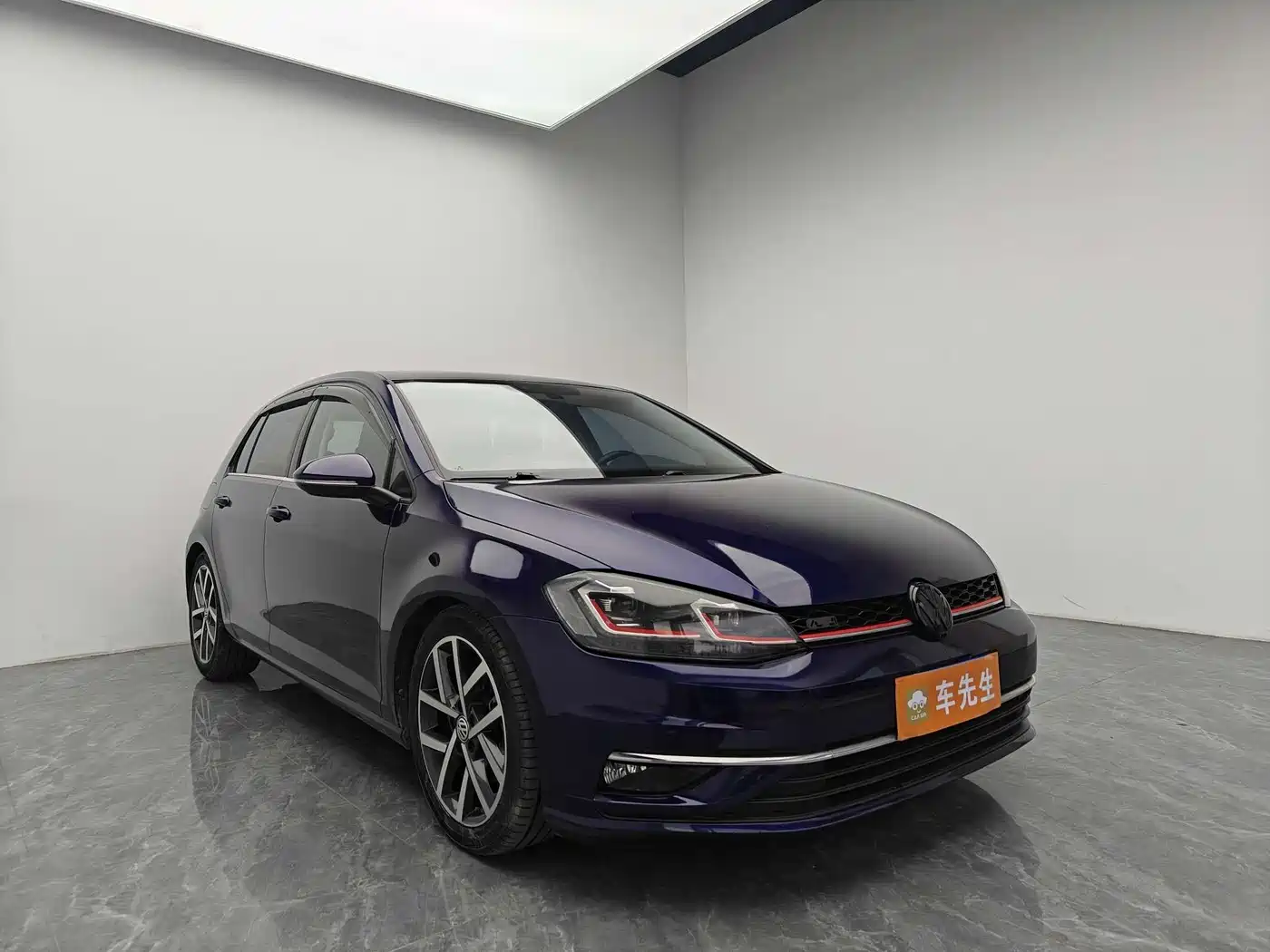 Volkswagen Golf 2019 280TSI DSG Luxury China VI фото 3