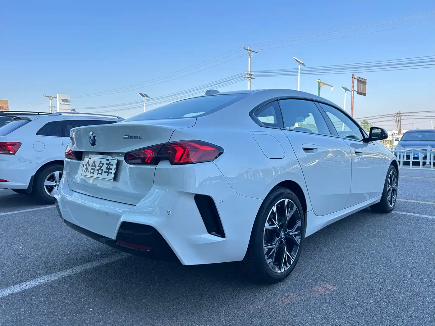 BMW 2 Series 2025 225L M Sport Package фото 7