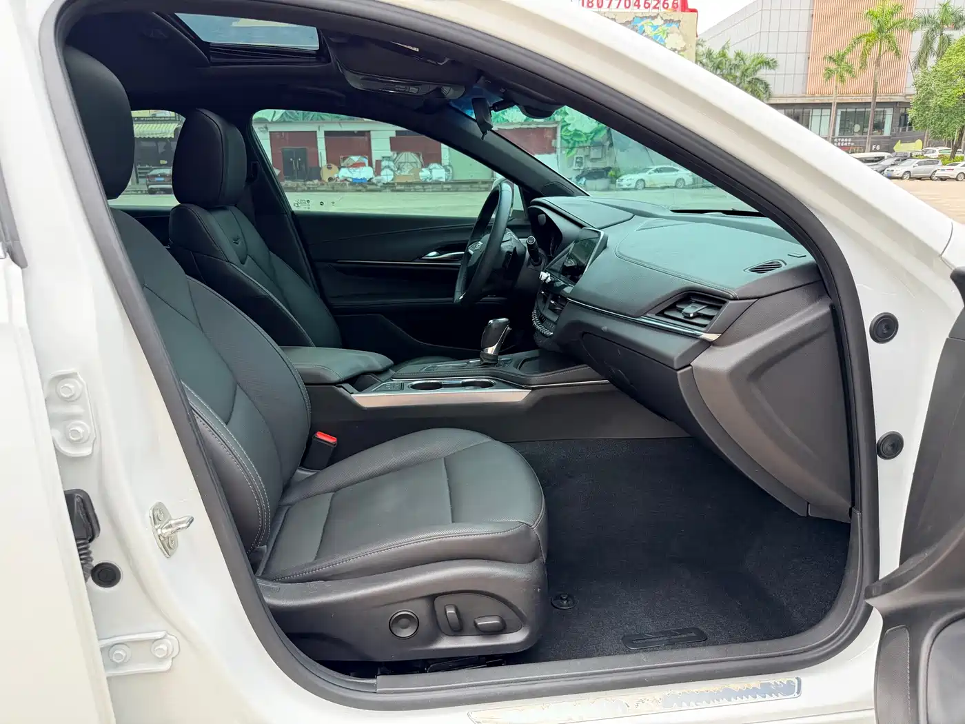 Cadillac CT4 2024 2022 28T Luxury Model