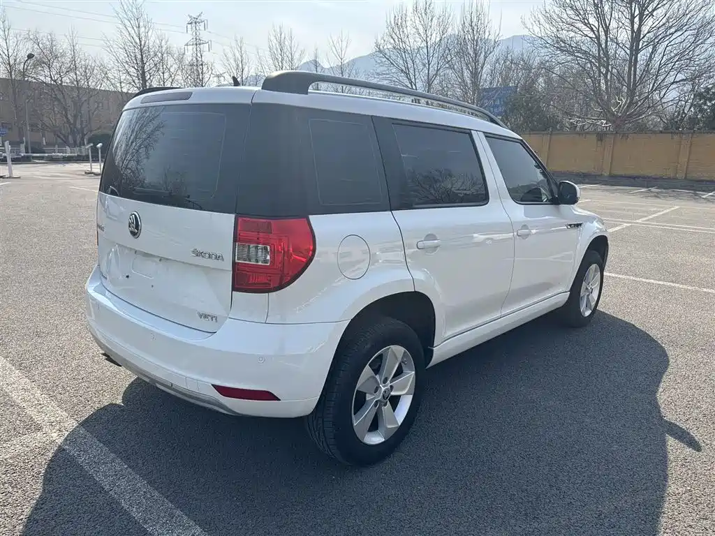 Škoda Yeti 2016 1.4TSI DSG Forward Edition фото 9