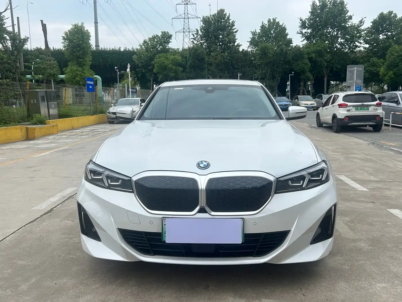 BMW i3 2025 eDrive 35 L фото 2