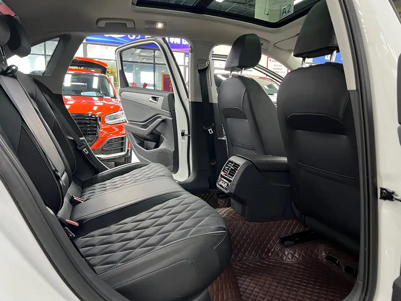 Volkswagen Sagitar 2023 300TSI DSG Surpassing Edition фото 22