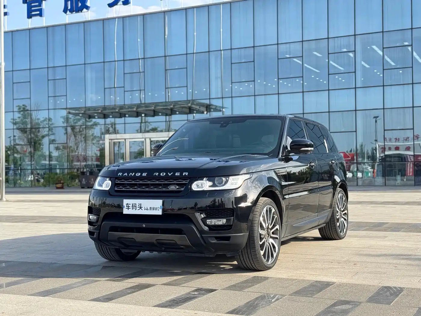 Land Rover Range Rover Sport 2017 3.0 SC V6 SE фото 3