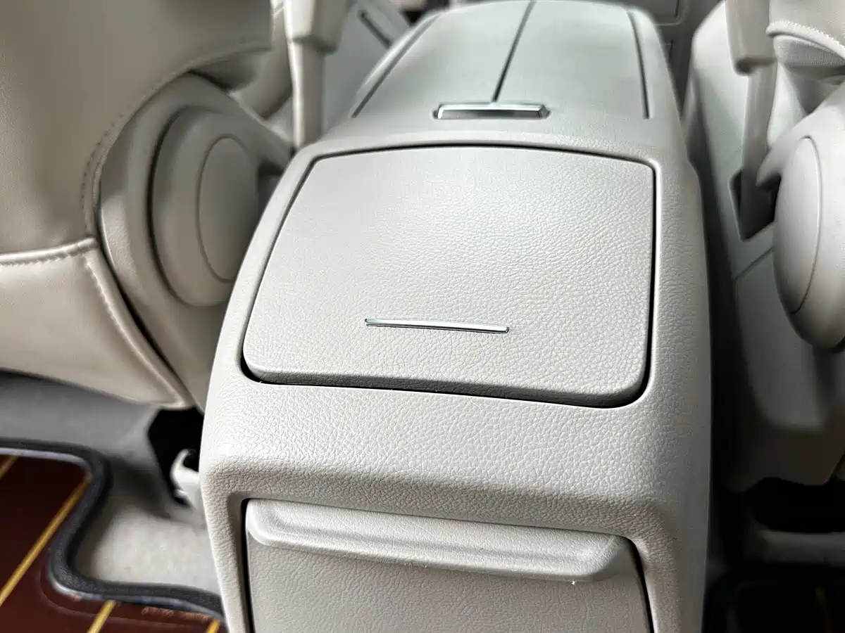 Buick GL8 2020 Model Land Business Class 652T Luxury фото 28