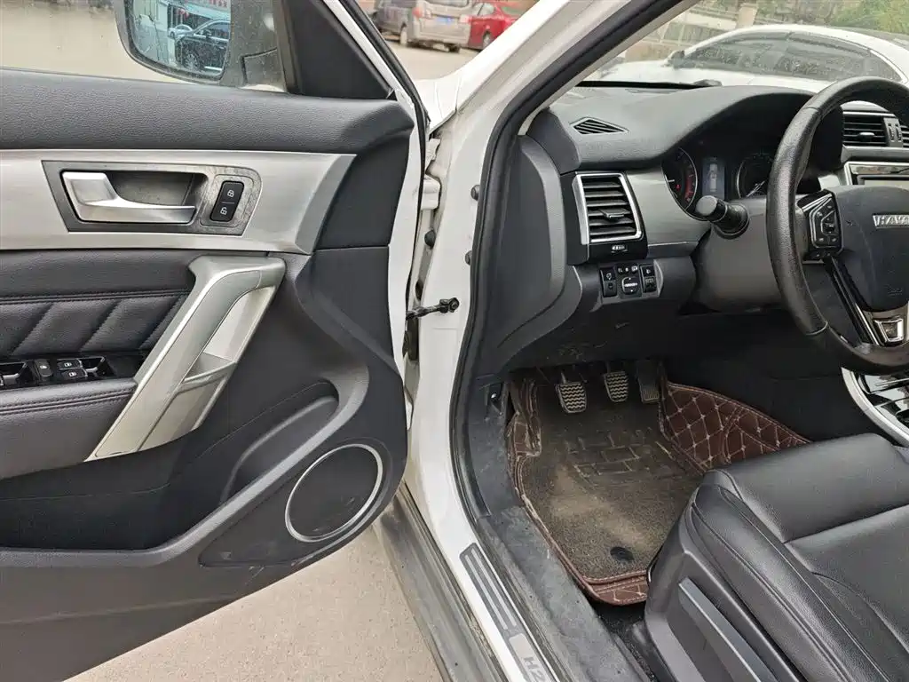 Haval H2 2016 Red Label 1.5T Manual 2WD Luxury фото 16