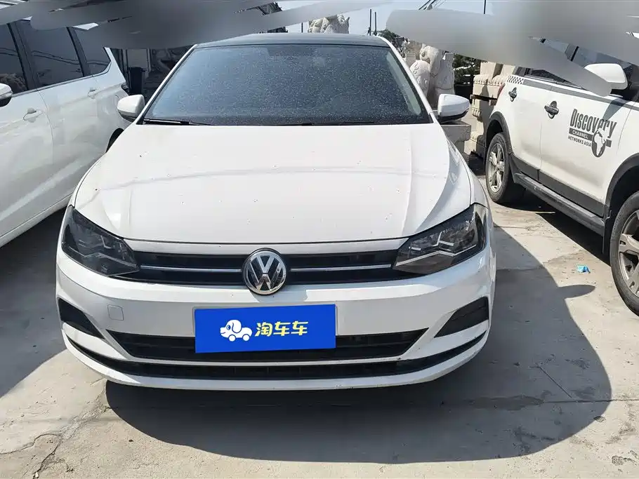 Volkswagen Polo 2019 Plus 1.5L Automatic Colorful Tech Edition фото 2