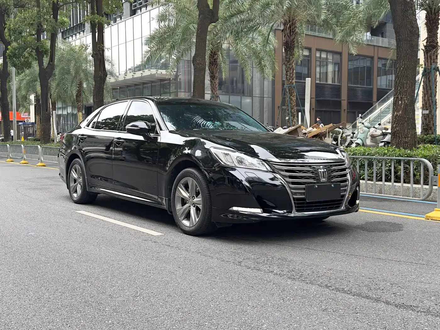 Toyota Crown 2015 2.5L Smart Edition фото 3