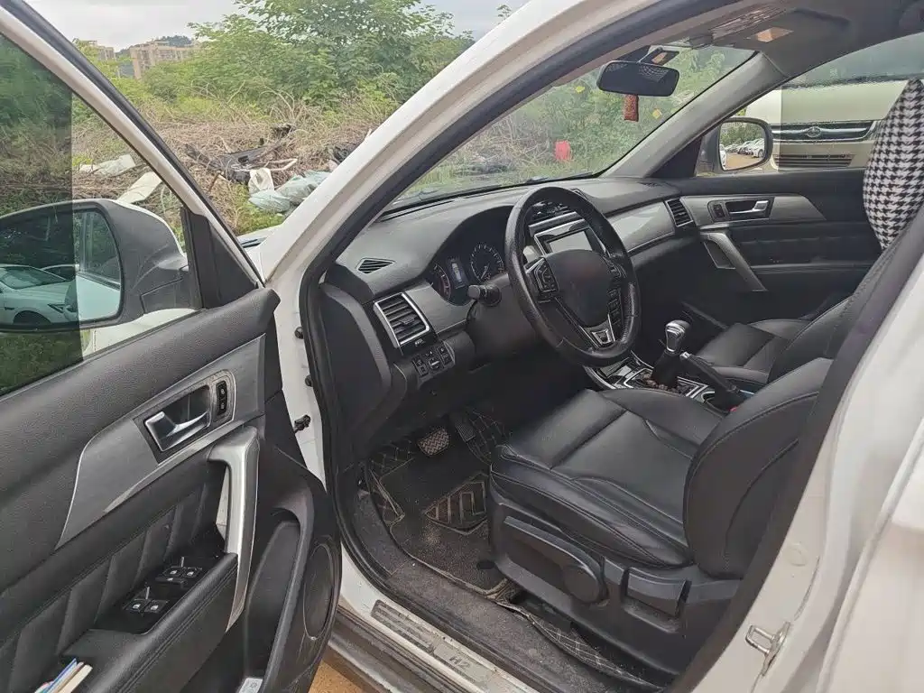 Haval H2 2015 2015 1.5T Automatic 2WD Elite Edition