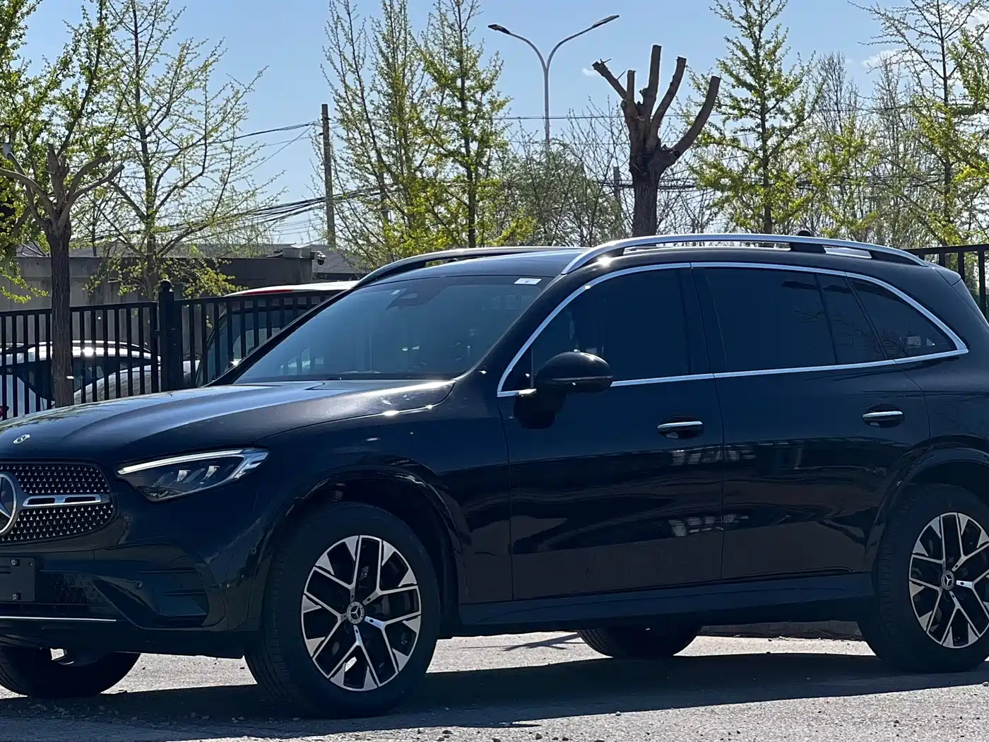 Mercedes-Benz GLC 2024 GLC 260 L 4MATIC Luxury 5-seater фото 2