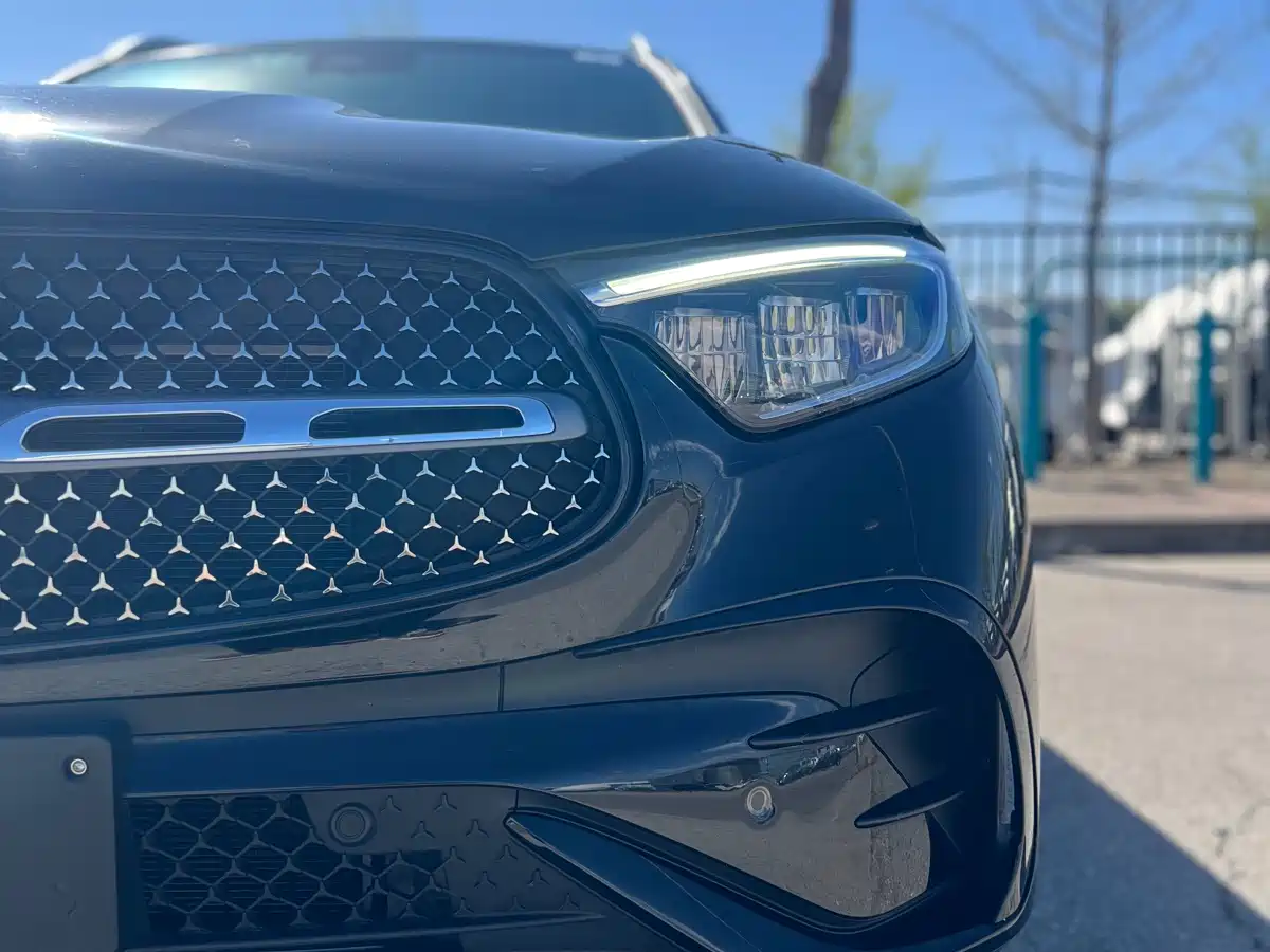 Mercedes-Benz GLC 2024 GLC 260 L 4MATIC Luxury 5-seater фото 7