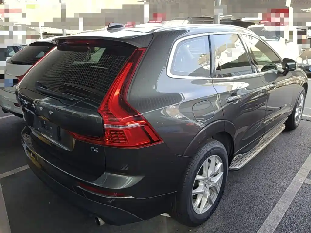 Photo 7 - Volvo XC60